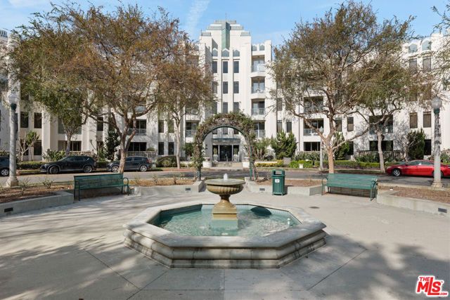 5625 Crescent Parkway 108, Los Angeles, CA 90094