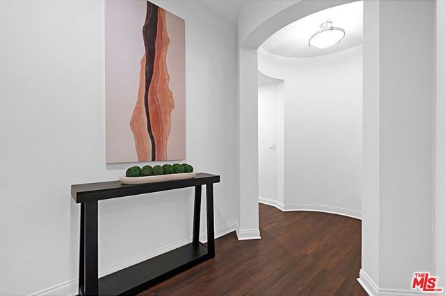 5625 Crescent Parkway 108, Los Angeles, CA 90094