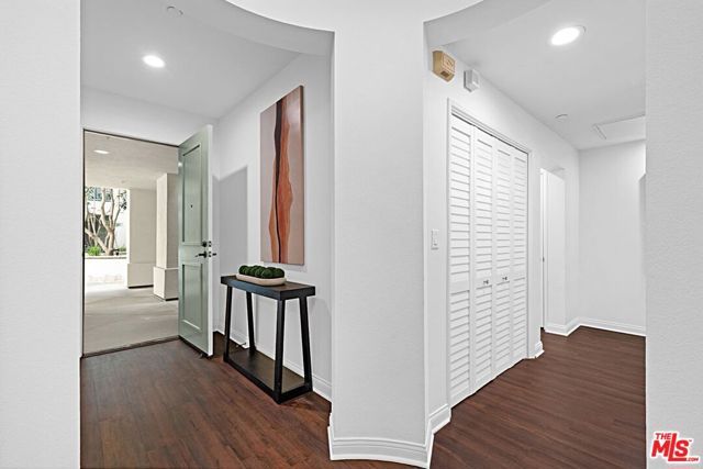 5625 Crescent Parkway 108, Los Angeles, CA 90094