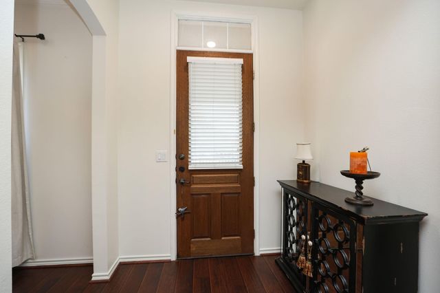 2400 S Mccue Road 104, Houston, TX 77056