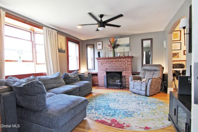 1900 7th Street, Rensselaer, NY 12144