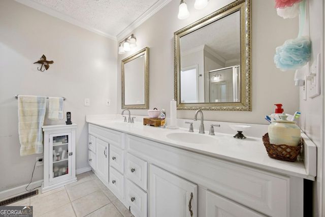 516 Stillwood Drive, Gainesville, GA 30501