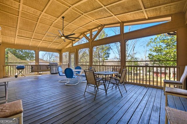 516 Stillwood Drive, Gainesville, GA 30501