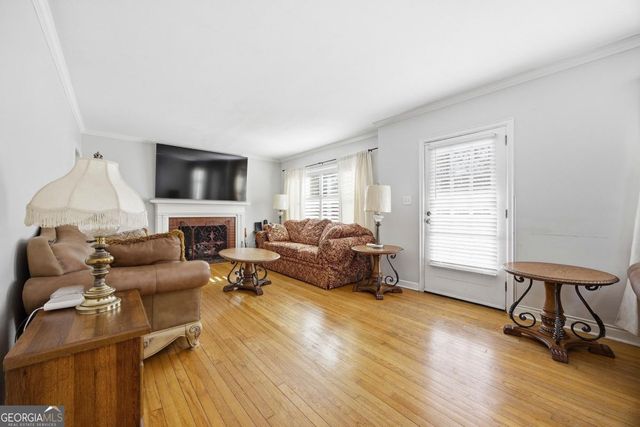 516 Stillwood Drive, Gainesville, GA 30501