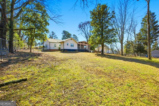 516 Stillwood Drive, Gainesville, GA 30501