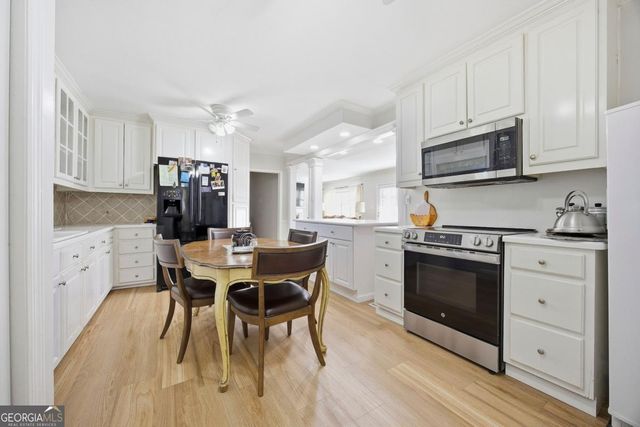 516 Stillwood Drive, Gainesville, GA 30501