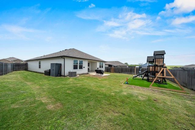908 Gerardia CT, Seguin, TX 78155