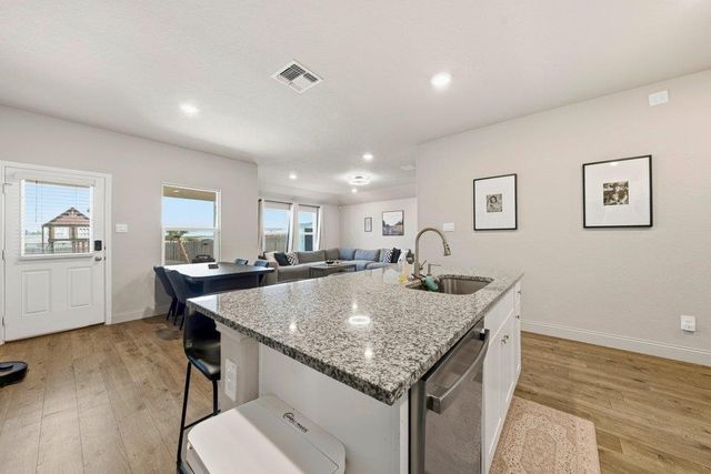 908 Gerardia CT, Seguin, TX 78155