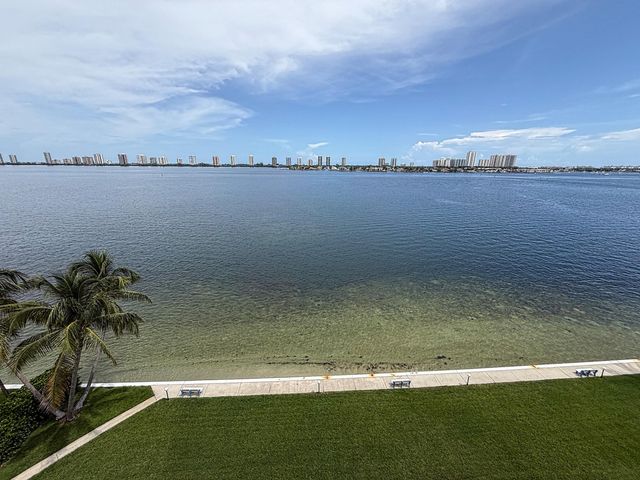 401 Lake Shore Drive 802, Lake Park, FL 33403