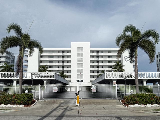 401 Lake Shore Drive 802, Lake Park, FL 33403