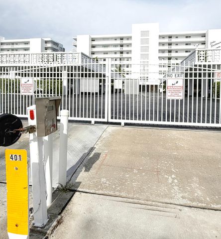 401 Lake Shore Drive 802, Lake Park, FL 33403