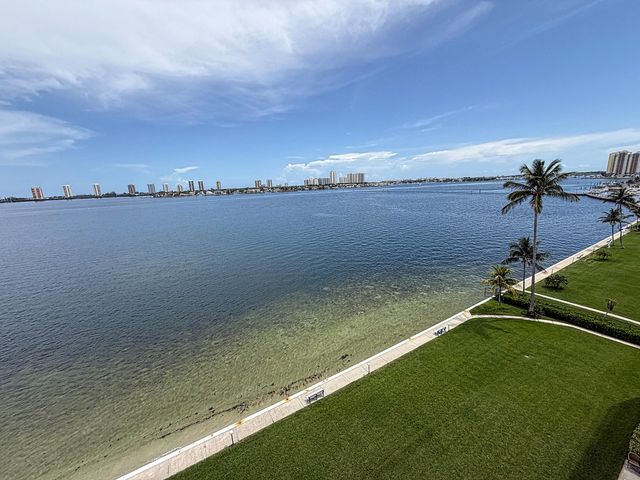 401 Lake Shore Drive 802, Lake Park, FL 33403