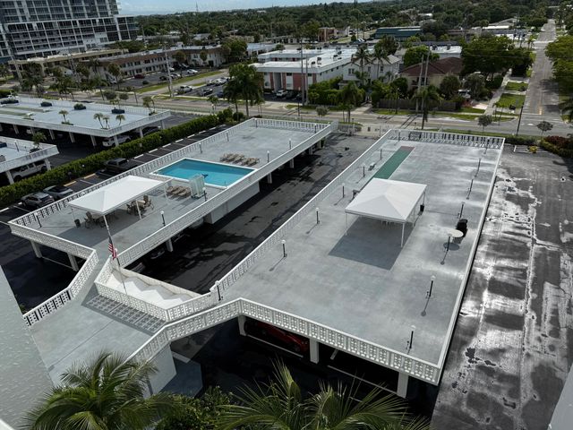 401 Lake Shore Drive 802, Lake Park, FL 33403