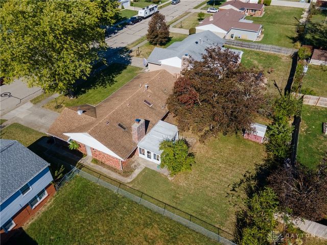 1075 Crestview Drive, Troy, OH 45373