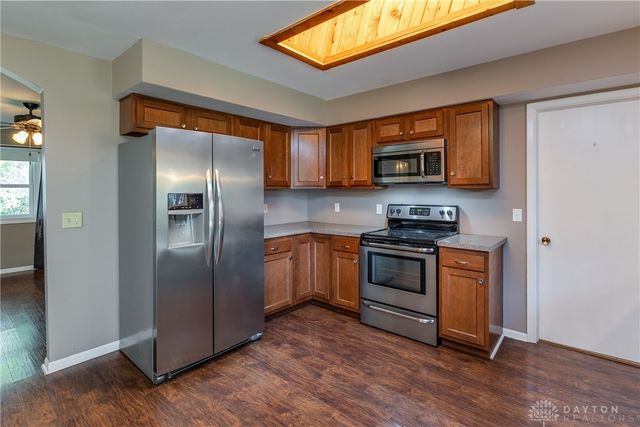 1075 Crestview Drive, Troy, OH 45373