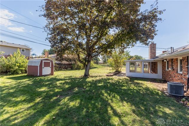 1075 Crestview Drive, Troy, OH 45373