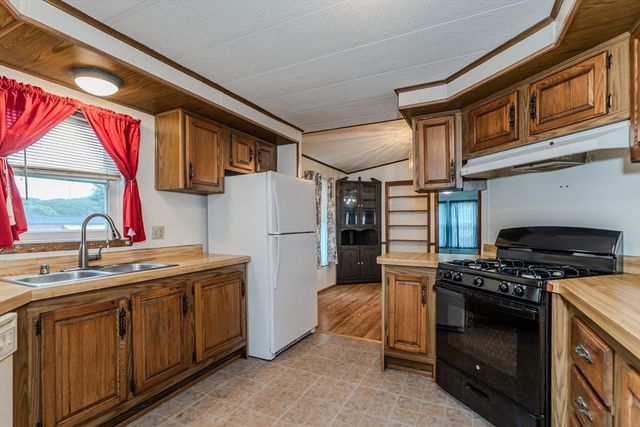 59 Clayton Drive, West Springfield, MA 01089
