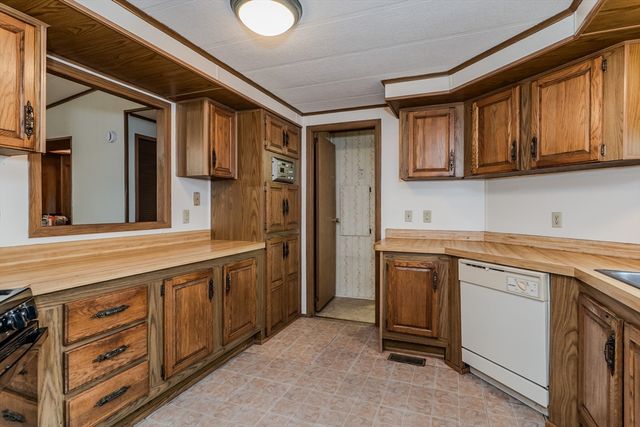 59 Clayton Drive, West Springfield, MA 01089