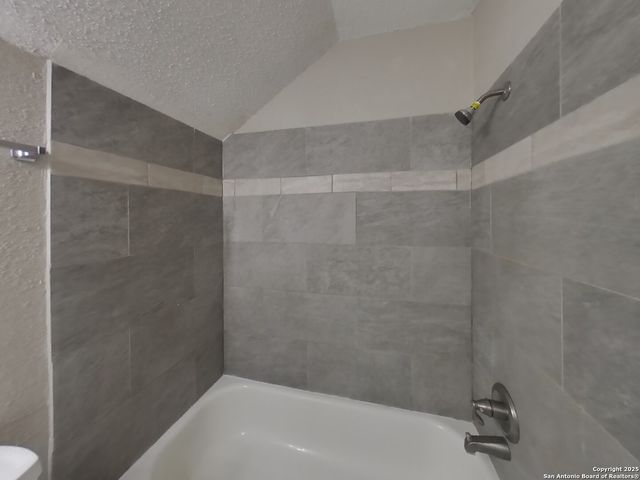 9918 Autumn Arch, Converse, TX 78109