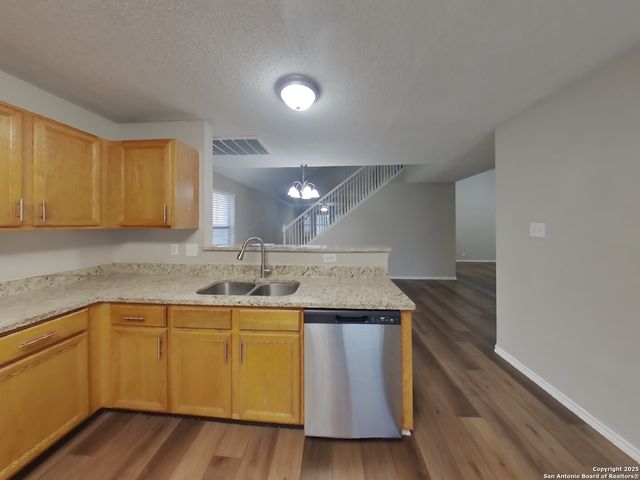 9918 Autumn Arch, Converse, TX 78109