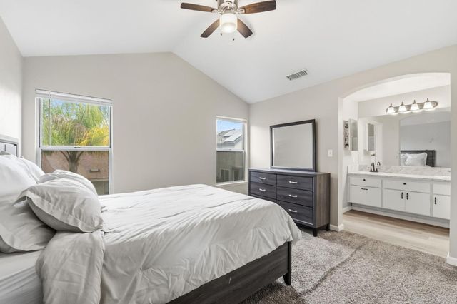 7305 N Woodrow, Fresno, CA 93720