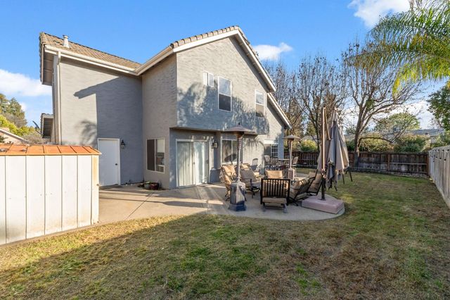 7305 N Woodrow, Fresno, CA 93720