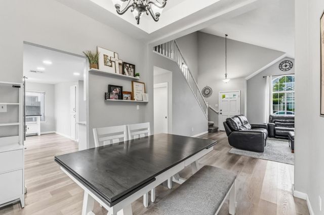 7305 N Woodrow, Fresno, CA 93720