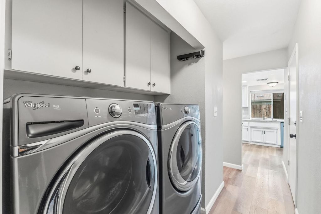 Image 22 of property listing at 7305 N Woodrow, Fresno, CA 93720