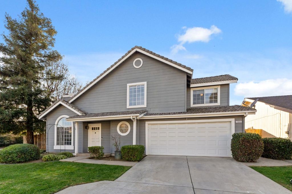 Image 40 of property listing at 7305 N Woodrow, Fresno, CA 93720