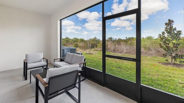 1631 EAST BAY STREET, Sarasota, FL 34238