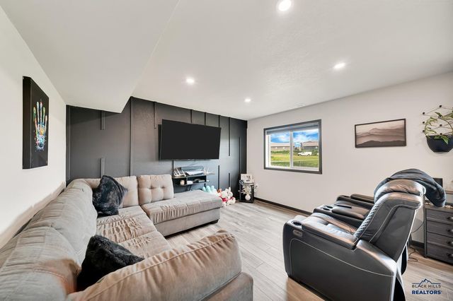 652 RACHEL LN, Box Elder, SD 57719