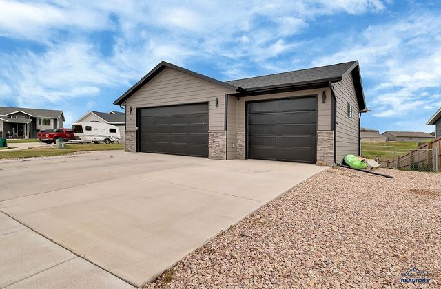 652 RACHEL LN, Box Elder, SD 57719