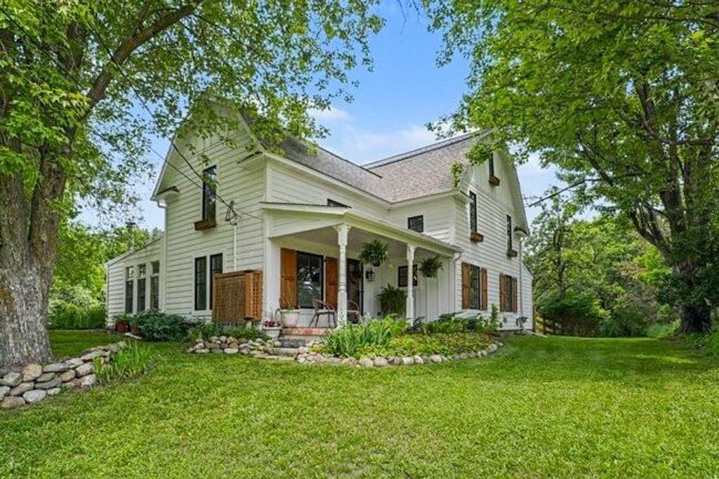 48 S Sashabaw Road, Ortonville, MI 48462