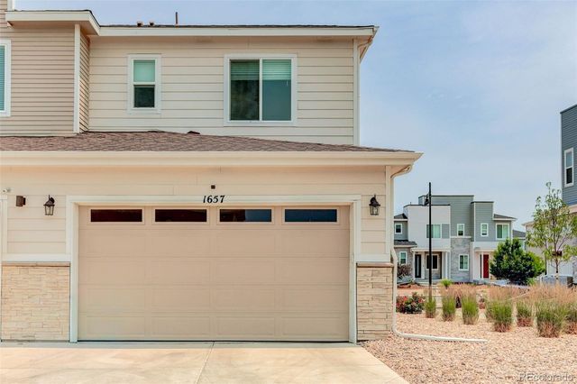 1657 S Andes Way, Aurora, CO 80017