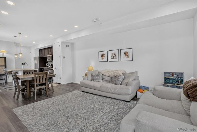 1657 S Andes Way, Aurora, CO 80017