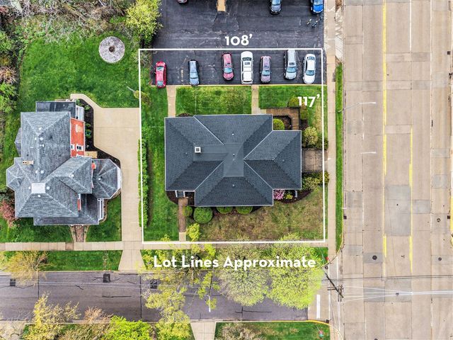 624 Phoenix Street, South Haven, MI 49090