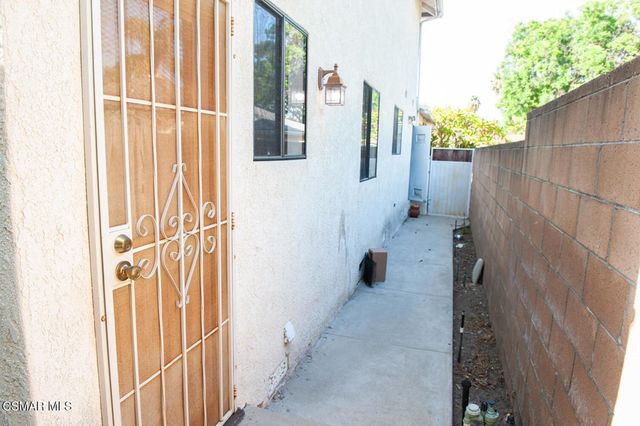 17912 Tiara Street, Encino, CA 91316