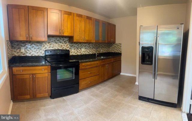 905 PLAYFORD LN, Silver Spring, MD 20901