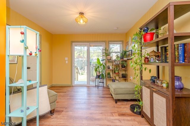 22 Hamilton St, Somerville Boro, NJ 08876