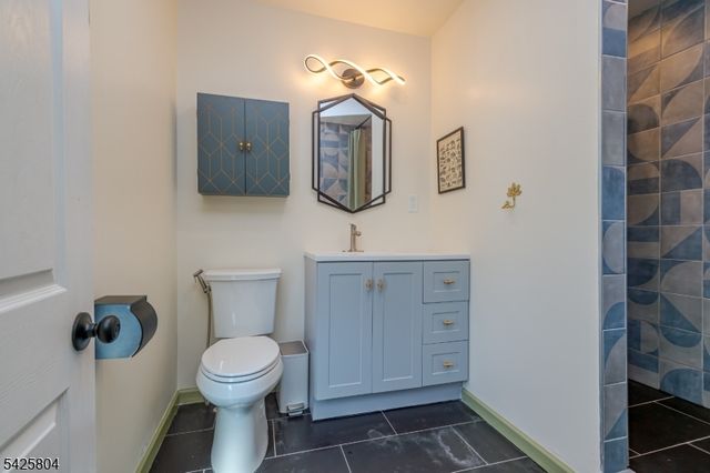 22 Hamilton St, Somerville Boro, NJ 08876