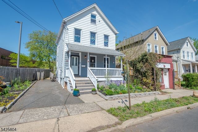 22 Hamilton St, Somerville Boro, NJ 08876