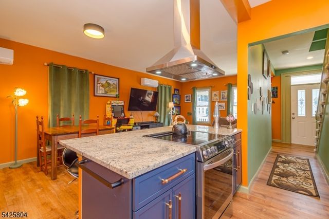 22 Hamilton St, Somerville Boro, NJ 08876