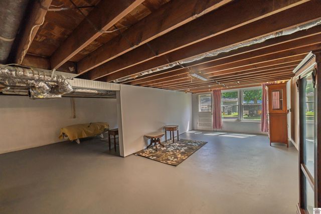 3200 Bement St, Paducah, KY 42003