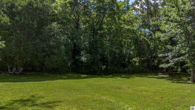 3200 Bement St, Paducah, KY 42003