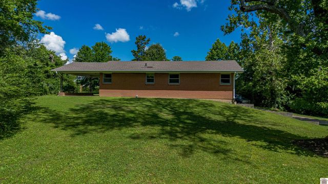 3200 Bement St, Paducah, KY 42003