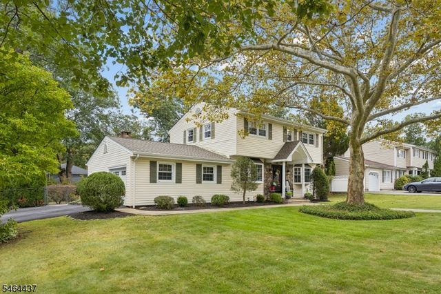 87 Webster Dr, Wayne Twp., NJ 07470