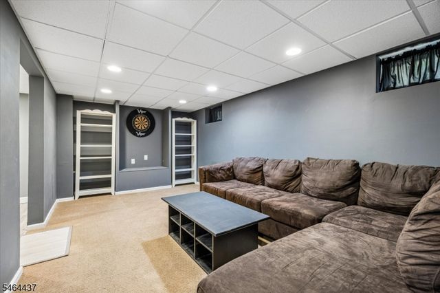 87 Webster Dr, Wayne Twp., NJ 07470