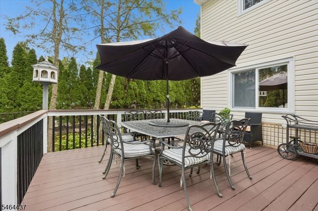 87 Webster Dr, Wayne Twp., NJ 07470