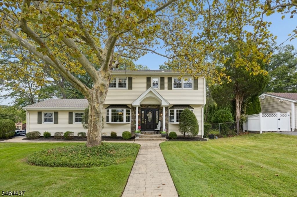 87 Webster Dr, Wayne Twp., NJ 07470