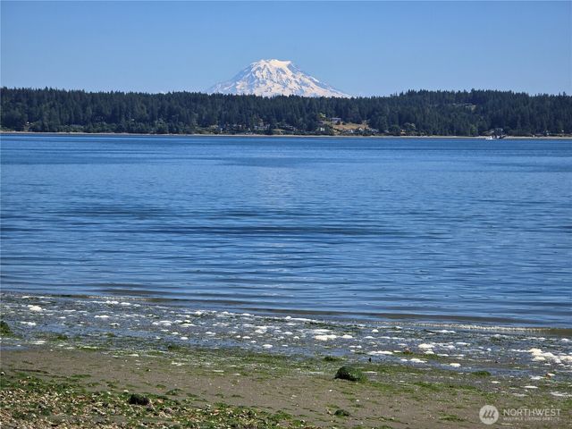 133 E Barnacle Boulevard, Shelton, WA 98584